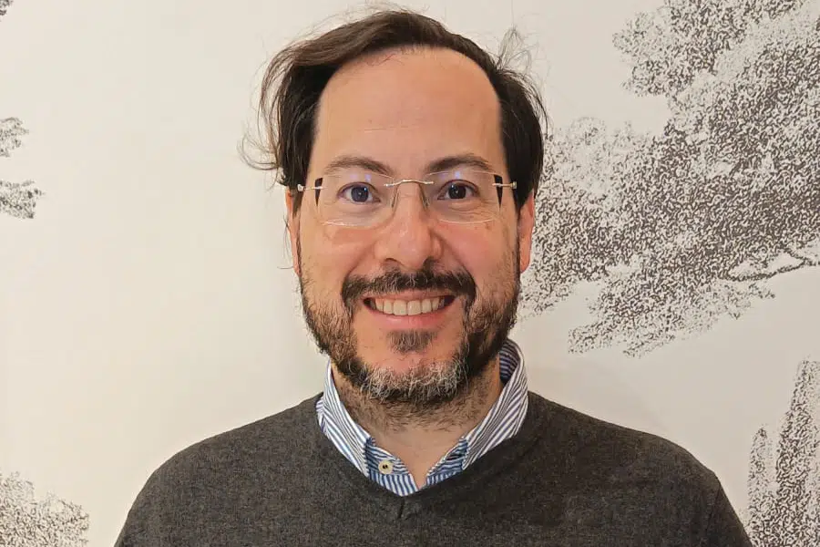 César Lozano - psicología en Marbella